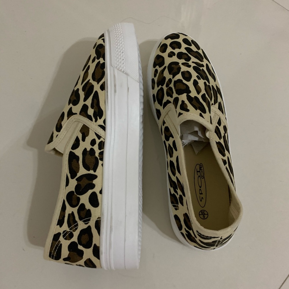 Leopard Print Sneakers - Picture 2 of 5